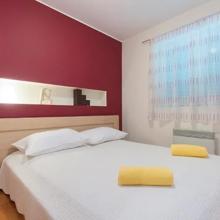 Apartment Dalma Girandella