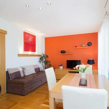 Apartment Dalma Girandella *