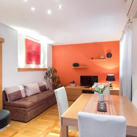 Dalma Girandella Apartment