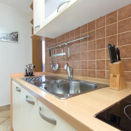 Dalma Girandella Apartment
