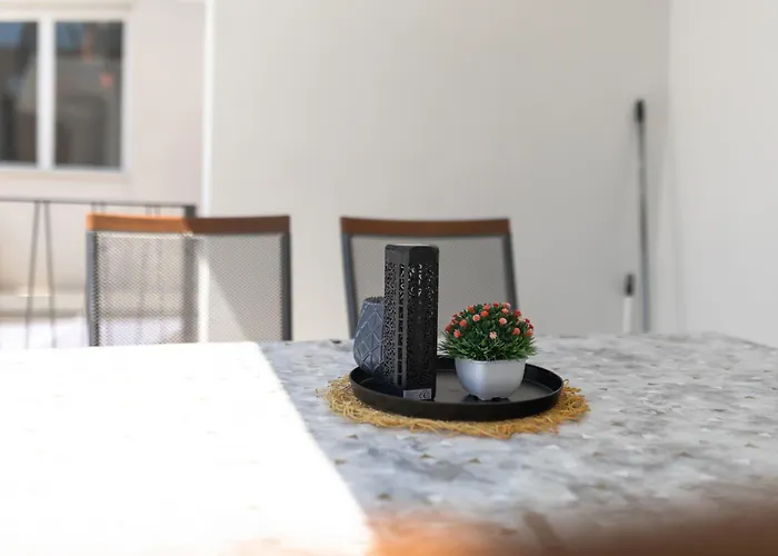 Dalma Girandella דירה *