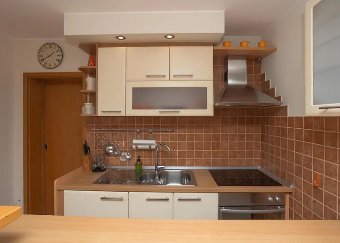 Dalma Girandella דירה