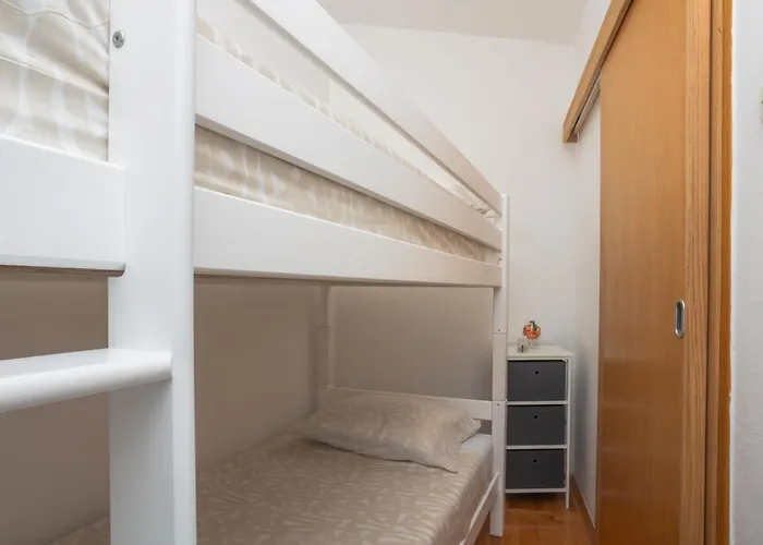 Dalma Girandella ז'אבוריץ'